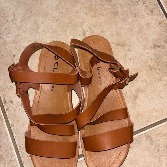 CL by Laundry Women's Brown Strappy Sandals - Picture 2 of 3